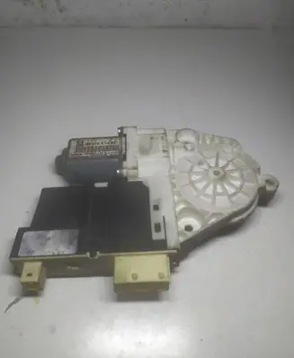 Citroen C4 I Picasso Front door window regulator motor 9647441480 980689100