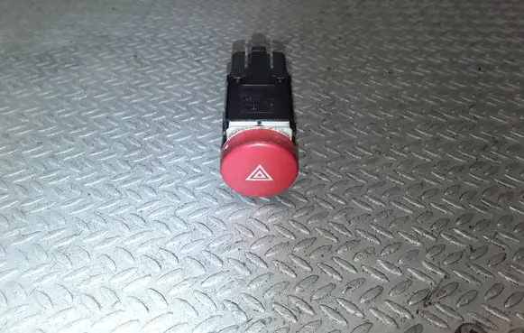 Seat Leon (1P) Hazard light switch 5P0953235A