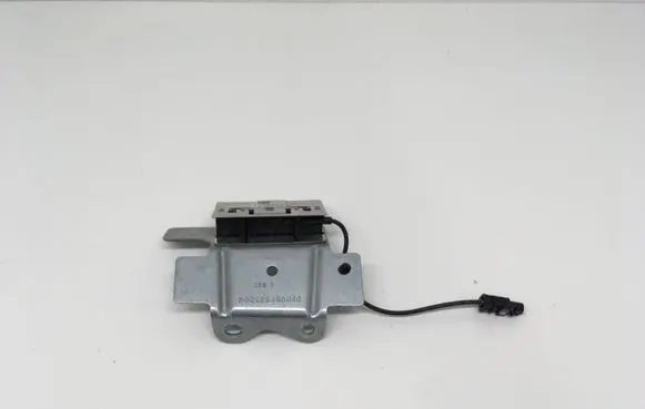 Mercedes-Benz GLE (W166 - C292) Aerial antenna amplifier A2929055400