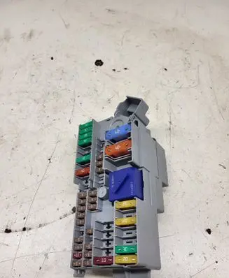 BMW X3 G01 Fuse module 6807487 03009350