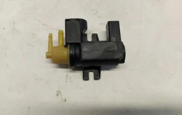 Volvo XC60 Valve vacuum 31480559