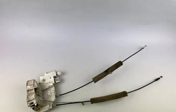 Subaru Legacy Front door lock