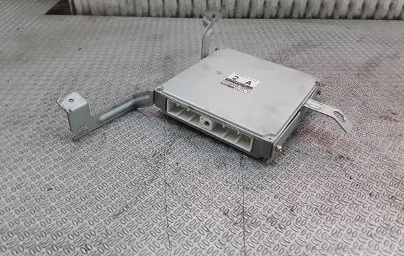 Nissan Patrol Y61 Engine control unit/module 23710VB300 4079131471