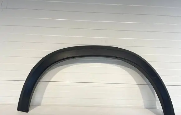 Mercedes-Benz GLE W167 Rear arch trim A1678850600