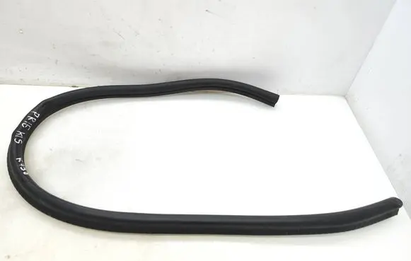 Audi A3 S3 8V Engine compartment rubber 8V0823723