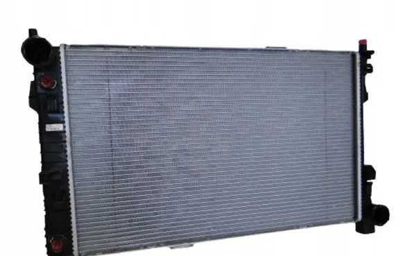 Mercedes-Benz CLK A209 C209 Coolant radiator A2035004703
