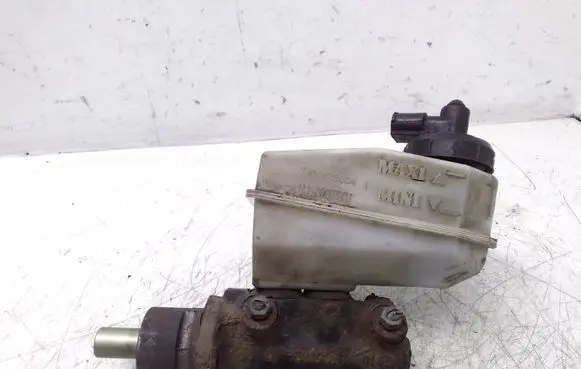 Renault Megane I Master brake cylinder 7700828034F