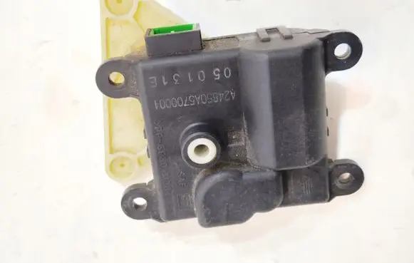 Honda FR-V A/C air flow flap actuator/motor 
