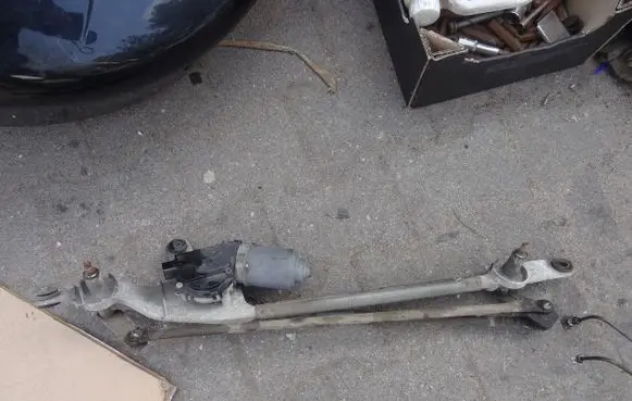 Suzuki Grand Vitara II Front wiper linkage 38110-65J00
