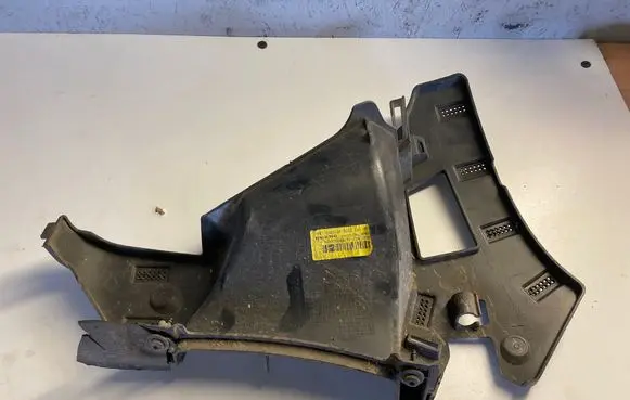 Renault Clio V Front bumper support beam 960168135R