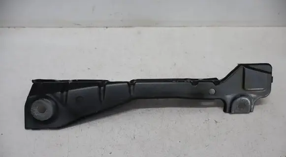 Mercedes-Benz ML W164 Fender mounting bracket