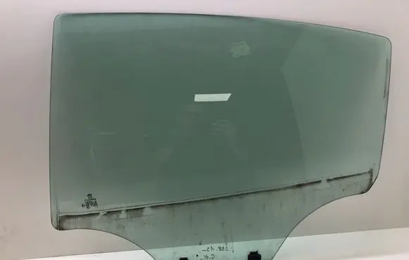 Peugeot 208 Rear door window glass 43R001583