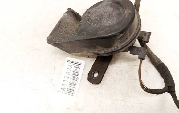 Mercedes-Benz C W203 Horn signal 011165 E9011165