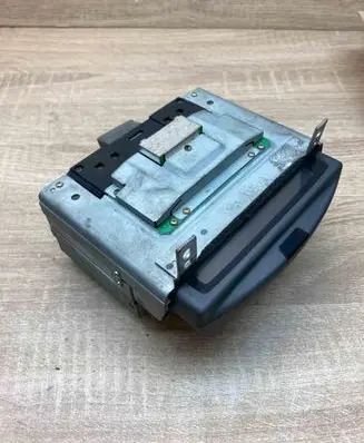 Volvo S80 Screen/display/small screen 8622042 Y2580119A