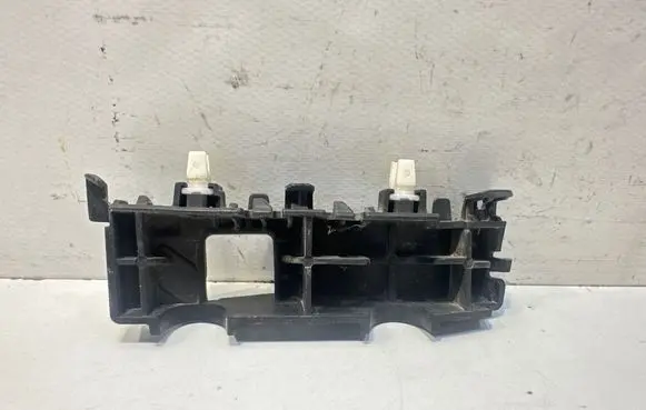 Hyundai Tucson TL Front bumper mounting bracket 86515D7000