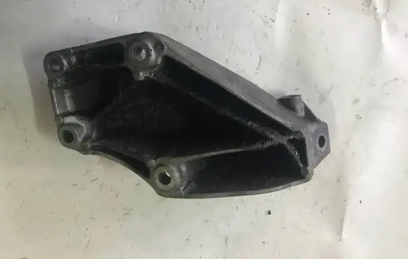 BMW X3 F25 Engine mounting bracket 18574710 6831401 TSZ522