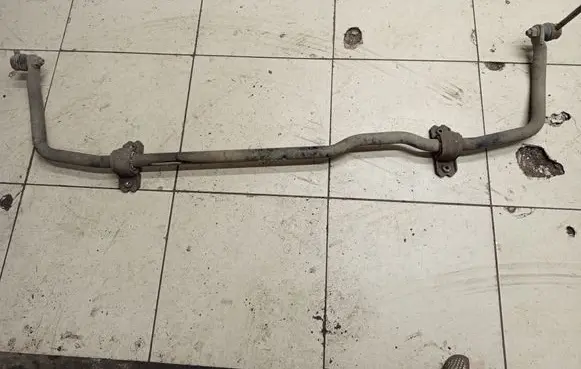 Volkswagen Golf VII Front anti-roll bar/sway bar 5Q0411303AA