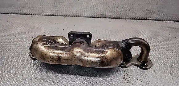 Audi A8 S8 D3 4E Exhaust manifold 057253034M