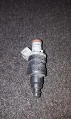 Audi A6 S6 C5 4B Fuel injector 078133551n