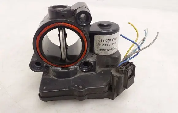 Nissan X-Trail T32 Throttle valve H8201374868 A2C84198300 161A09278R