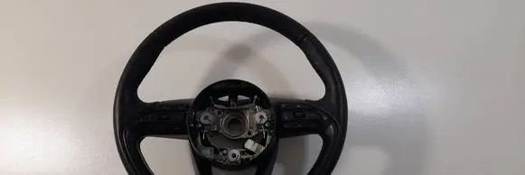 Toyota Yaris XP210 Steering wheel 6436038