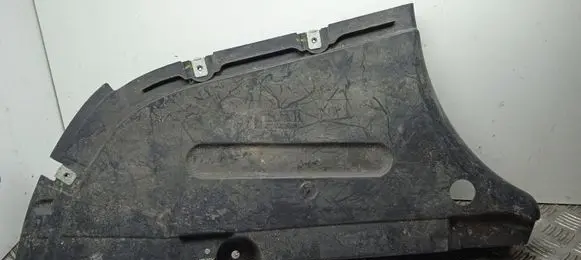 BMW 4 F32 F33 Front bumper skid plate/under tray 7260770