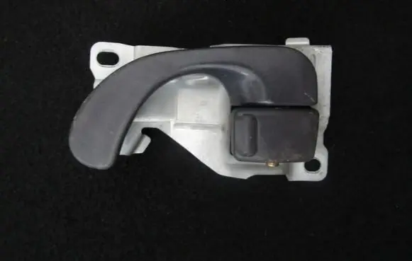 Rear door interior handle