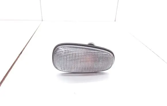 Opel Astra G Front fender indicator light 90560408 90560403