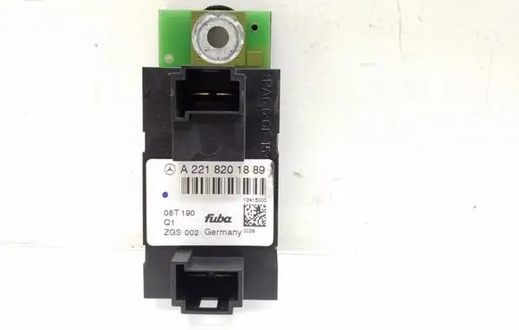 Mercedes-Benz S W221 Aerial antenna amplifier A2218201889