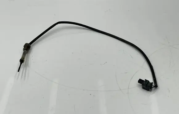 BMW 5 G30 G31 Exhaust gas temperature sensor 8595097 2657009300 09B08