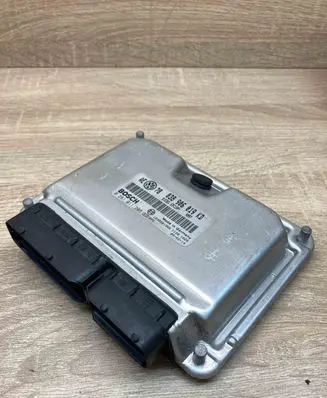 Volkswagen PASSAT B5.5 Engine control unit/module ECU 038906019KD 0281011205