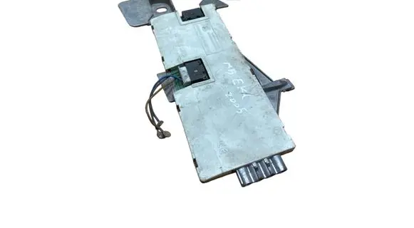 Mercedes-Benz E W211 Antenna control unit A2118200189 4019ADCS211 921866001