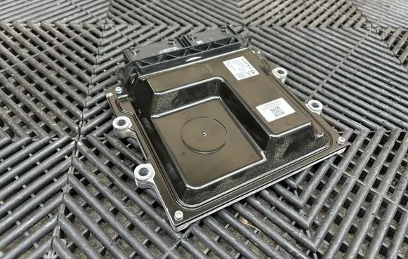 Volvo XC90 Engine control unit/module 31452233