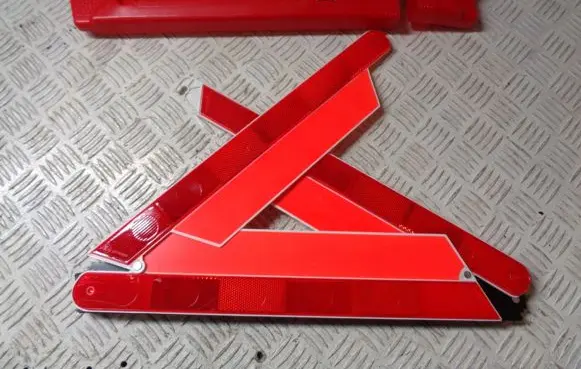 Nissan Note (E12) Emergency warning sign KE93000017