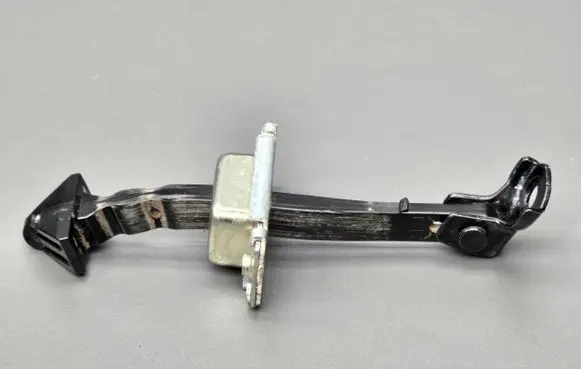 Mazda 3 III Rear door check strap stopper K3605