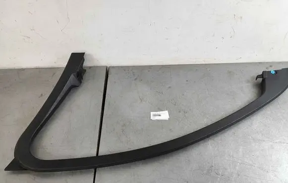 Volvo S90, V90 Front door glass trim molding 31693187 31366935