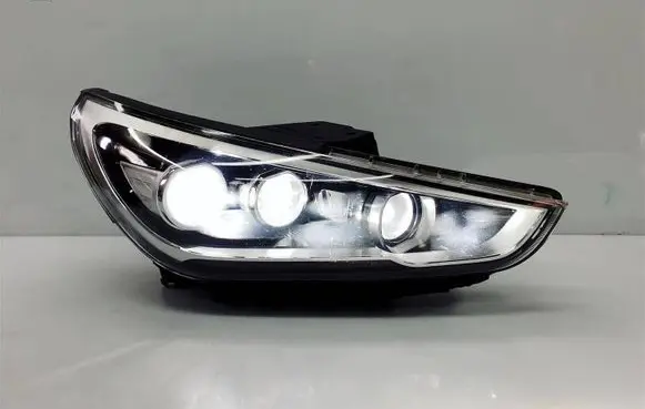 Hyundai i30 Headlight/headlamp 92102G4100