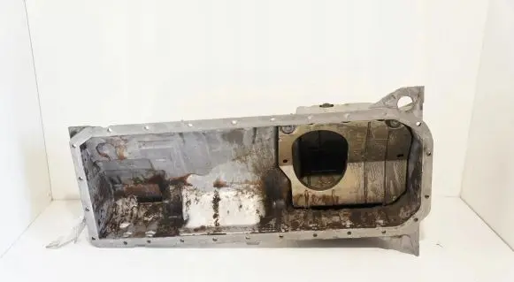 BMW 5 E39 Oil sump 17092489