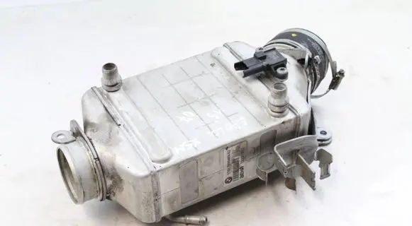 BMW X5M E70 Intercooler radiator 7589469 17517589469