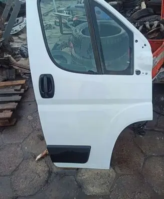 Citroen C4 II Picasso Front door