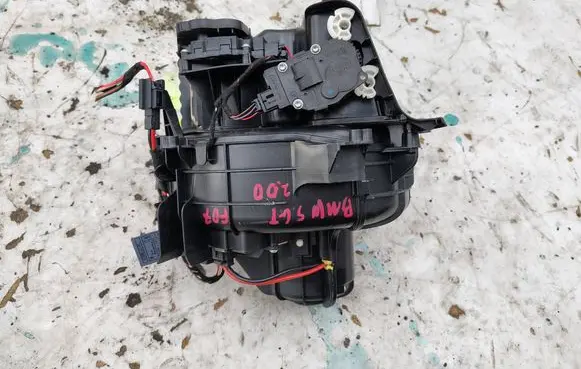 BMW 5 GT F07 Heater fan/blower 9248171