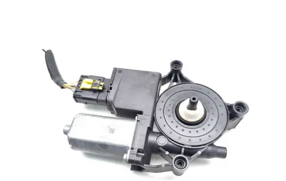Citroen Berlingo Front door window regulator motor 9829505780 0130824267 1137329068