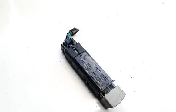 KIA Ceed Windscreen/window heater switch 202002962