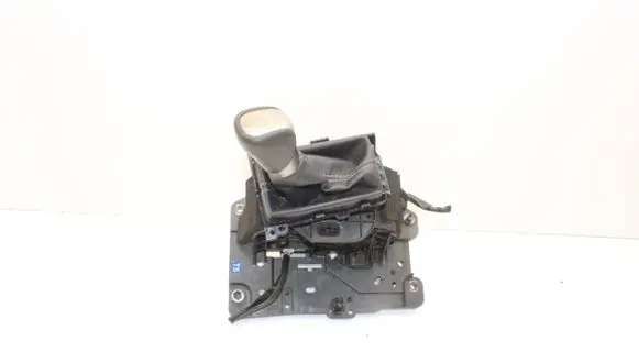 Lexus IS III XE30 Gear shifter/selector