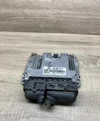 Volkswagen Golf V Engine control unit/module 03G906021KH 0281013226