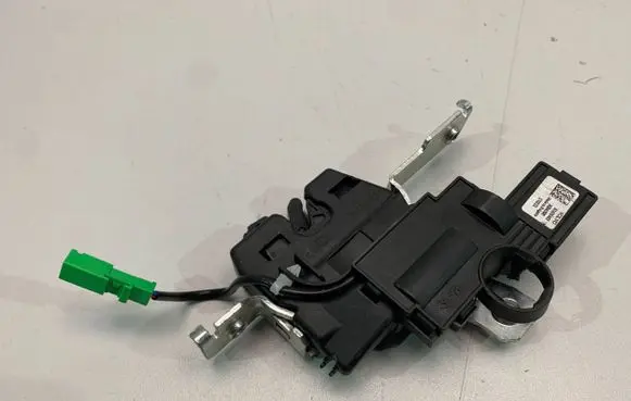 Volvo S90, V90 Tailgate/trunk/boot lock/catch/latch 31436463