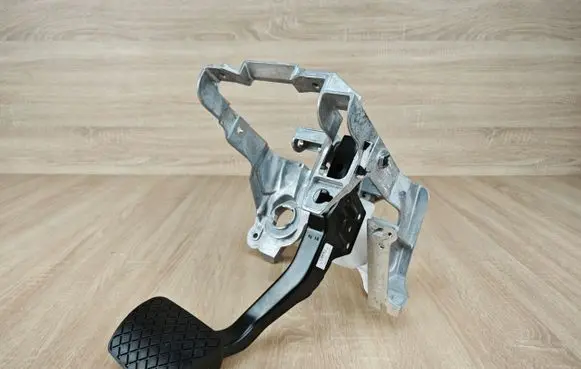 Audi A6 S6 C7 4G Clutch pedal 4H1723140A