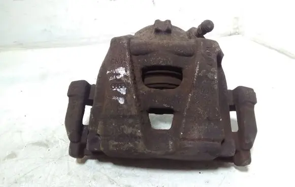 Volkswagen Tiguan Front brake caliper
