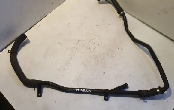 Volkswagen Touareg I Engine coolant pipe/hose