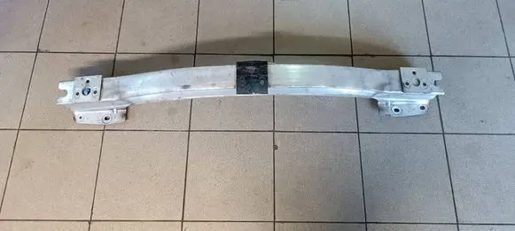 Renault Latitude (L70) Front bumper cross member 